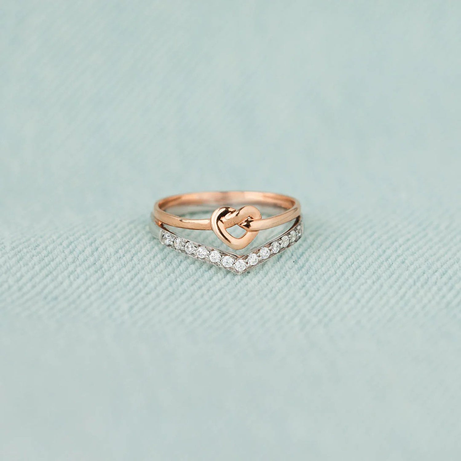 Knotted Heart Shape Inlaid Zircon Ring - ClozArt