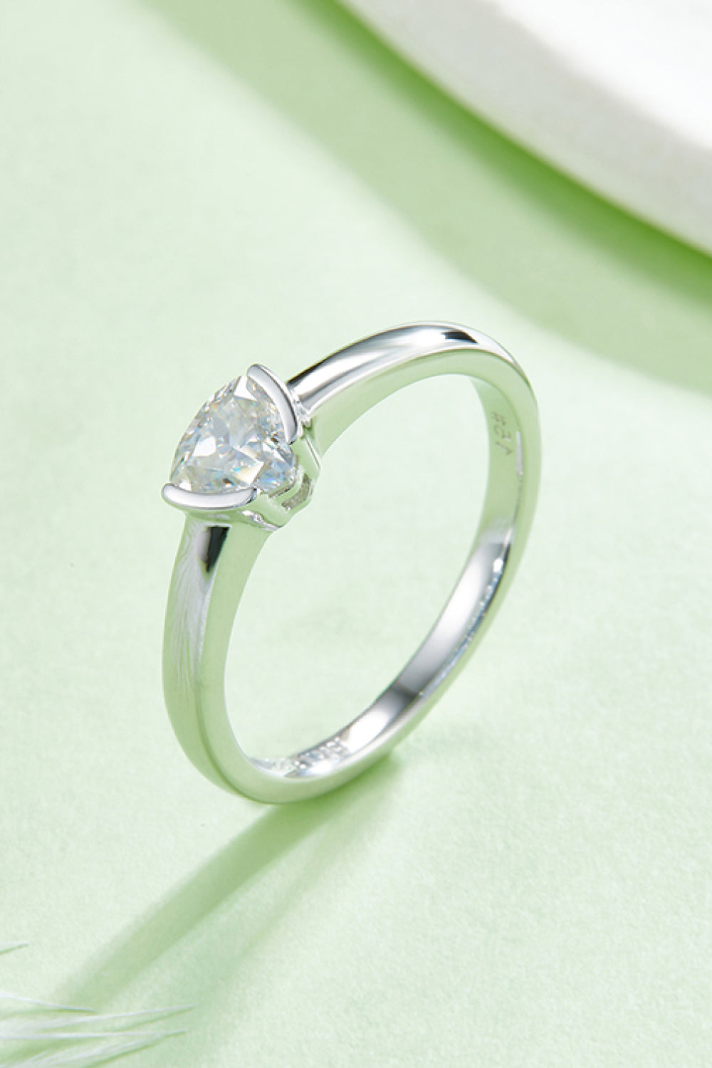 Moissanite 925 Sterling Silver Solitaire Ring - ClozArt