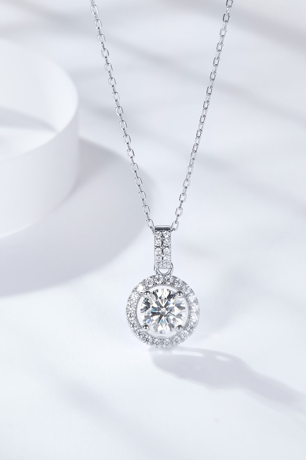 2 Carat Moissanite Round Pendant Necklace - ClozArt