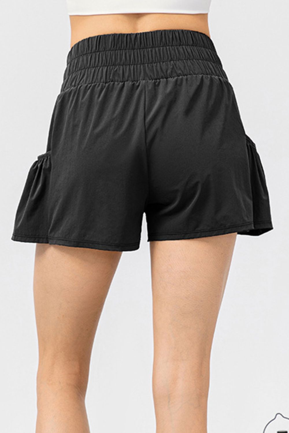 Elastic Waist Pocketed Active Shorts - ClozArt