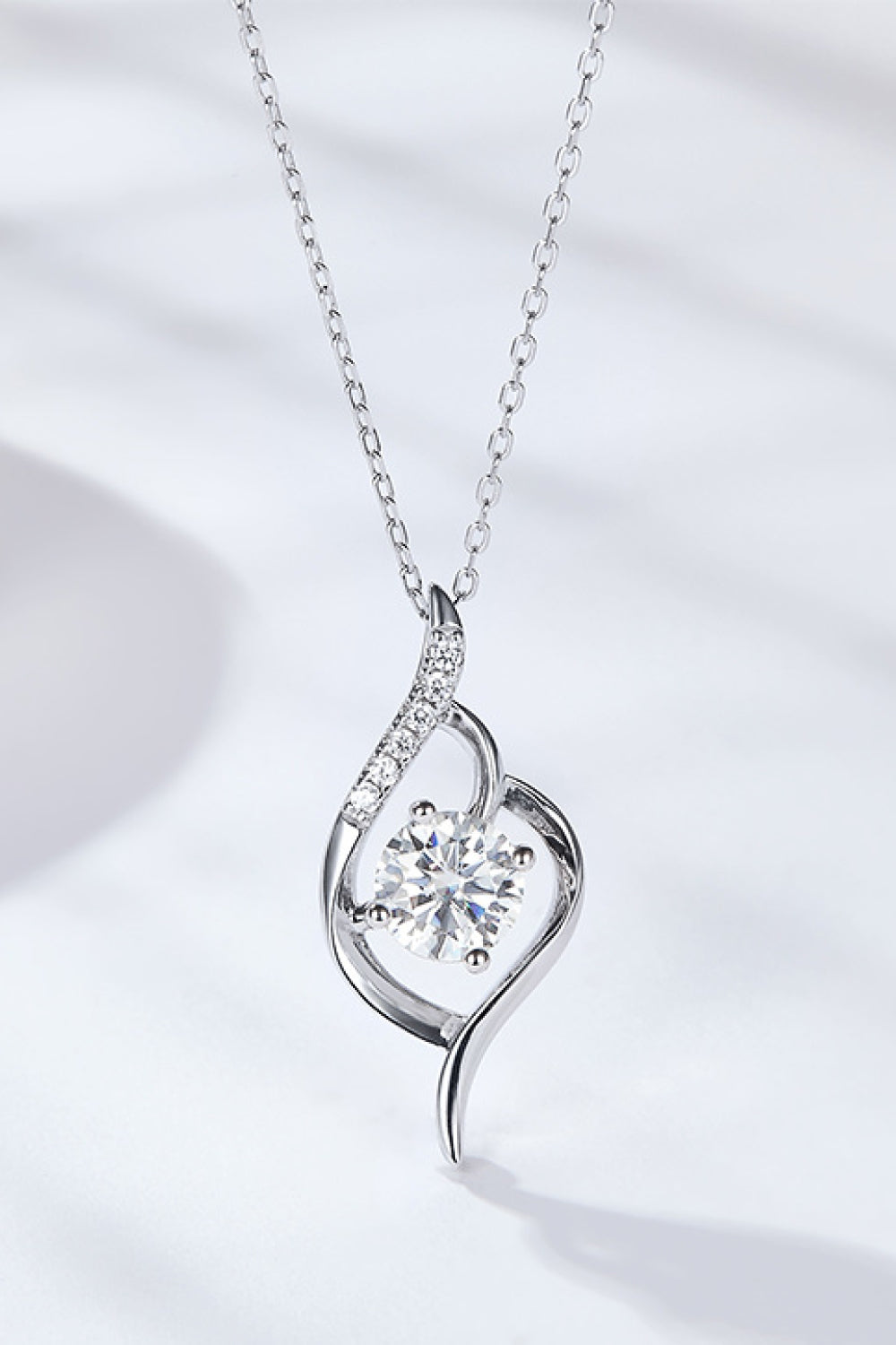 Platinum-Plated 1 Carat Moissanite Pendant Necklace - ClozArt