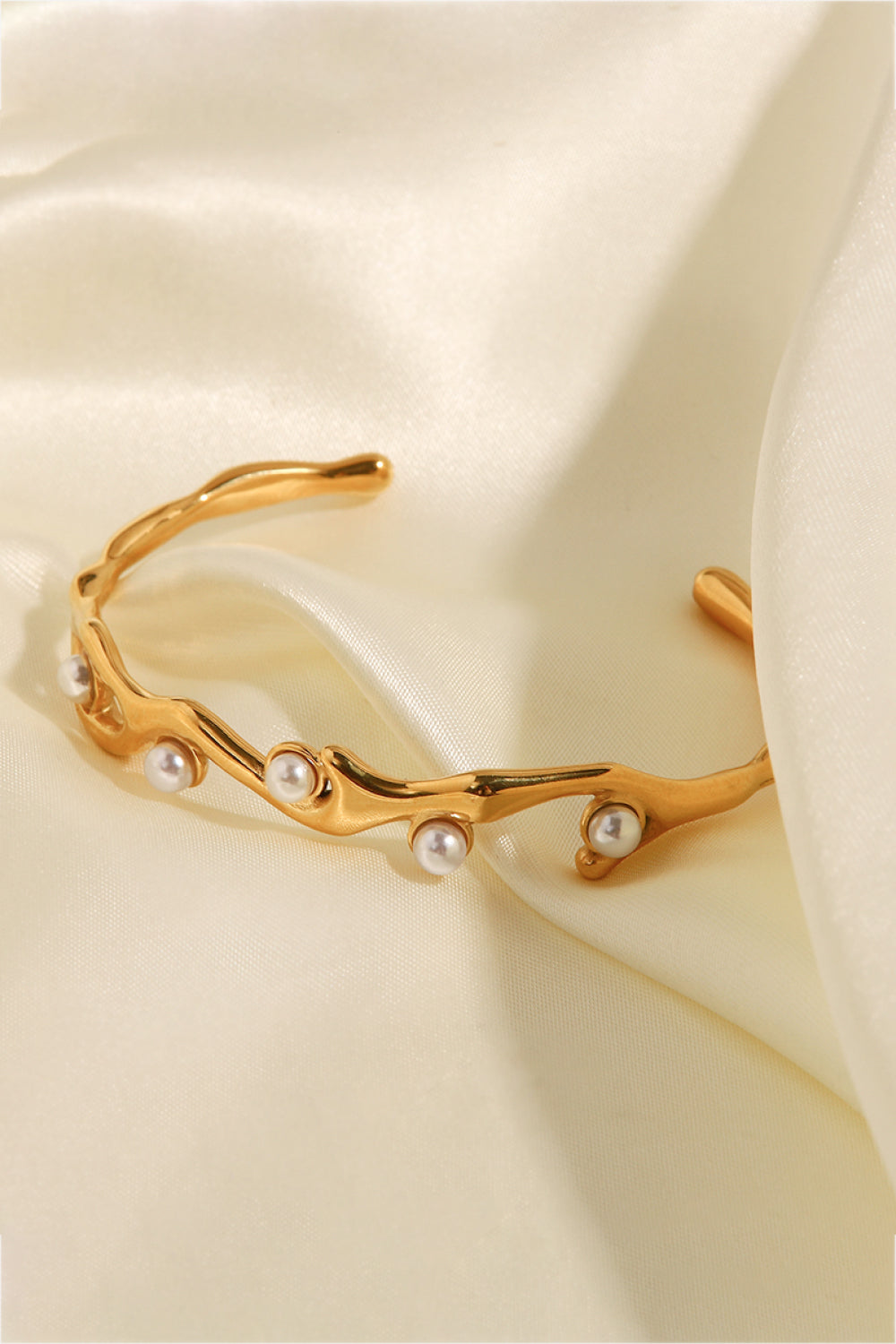 Inlaid Synthetic Pearl Open Bracelet - ClozArt