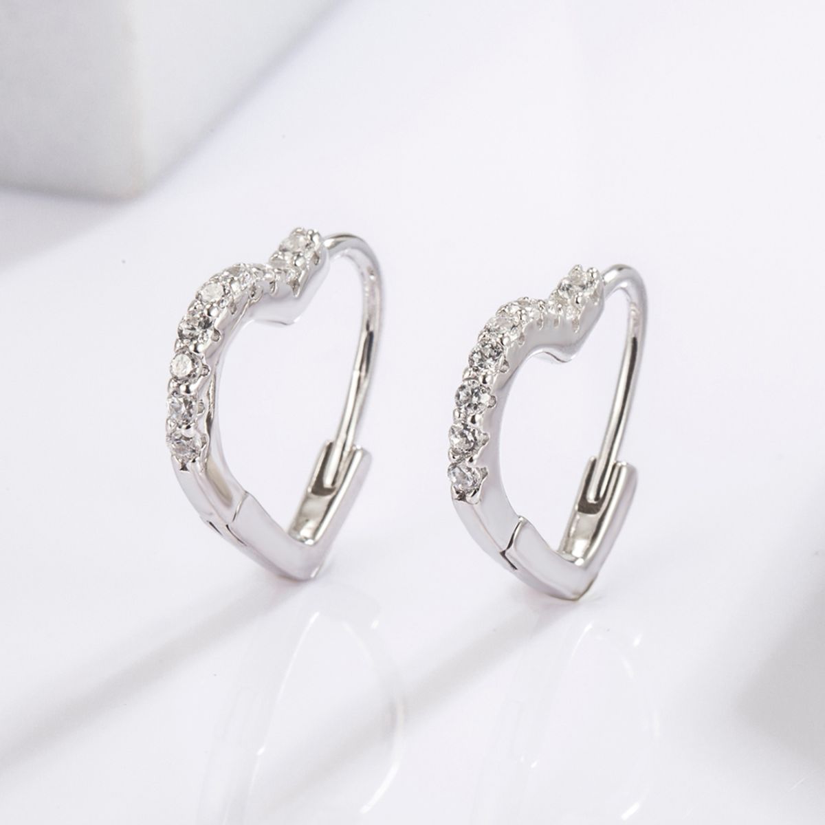 925 Serling Silver Zircon Heart Shape Earrings - ClozArt