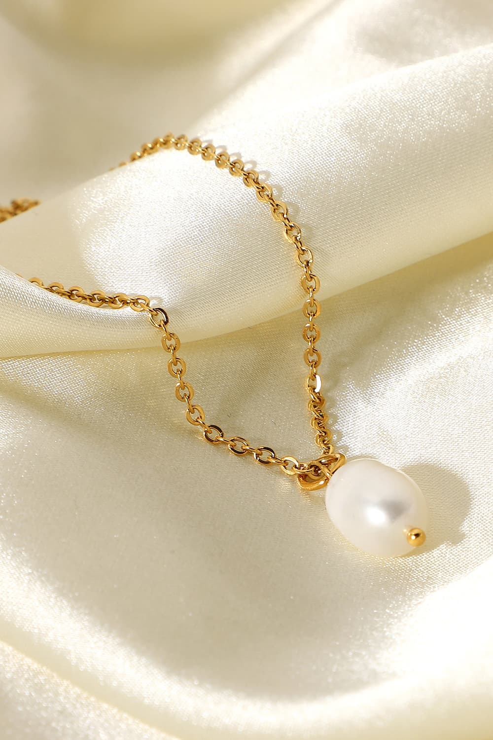 Freshwater Pearl Pendant Necklace - ClozArt