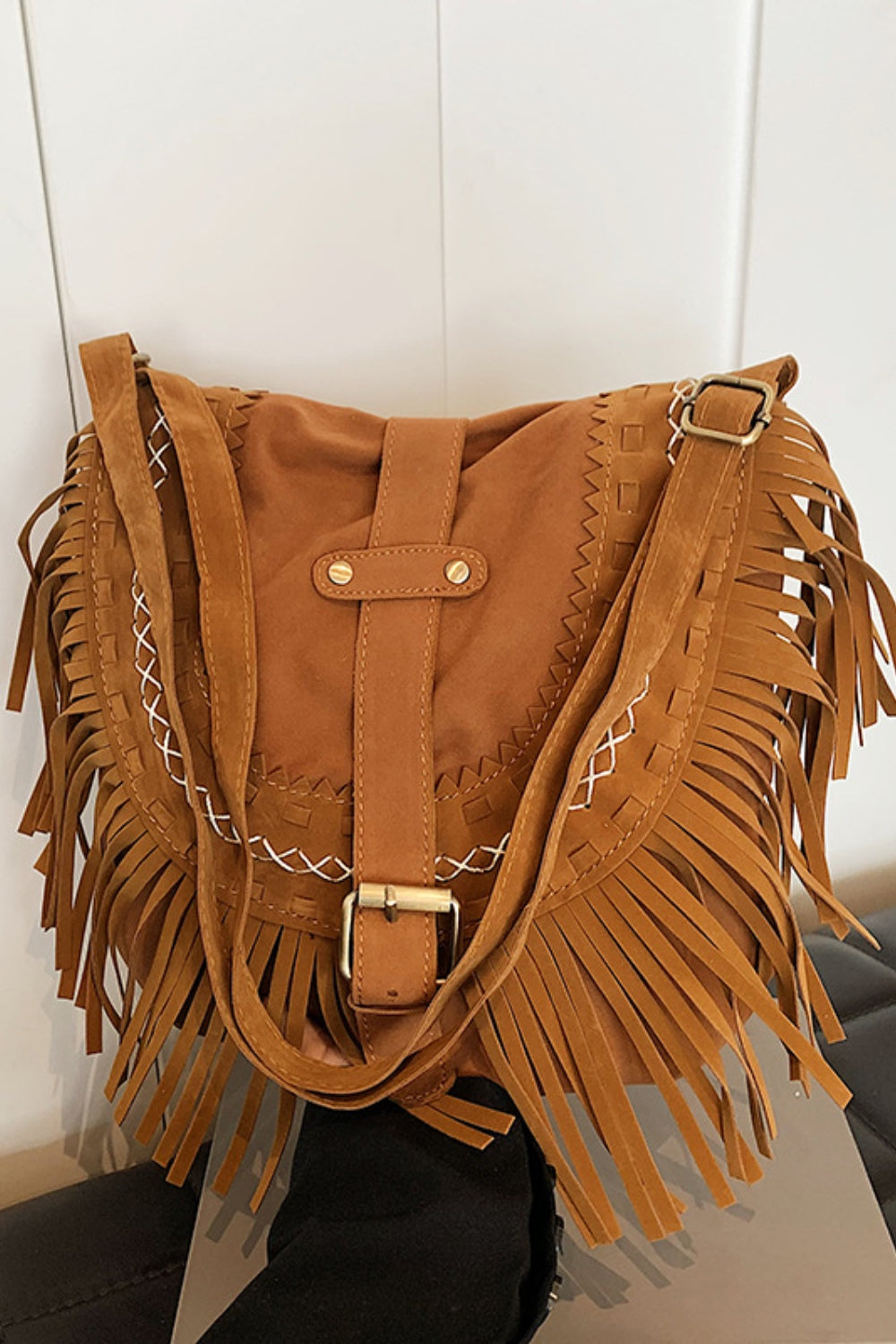 Suede Fringe Wide Strap Shoulder Bag - ClozArt