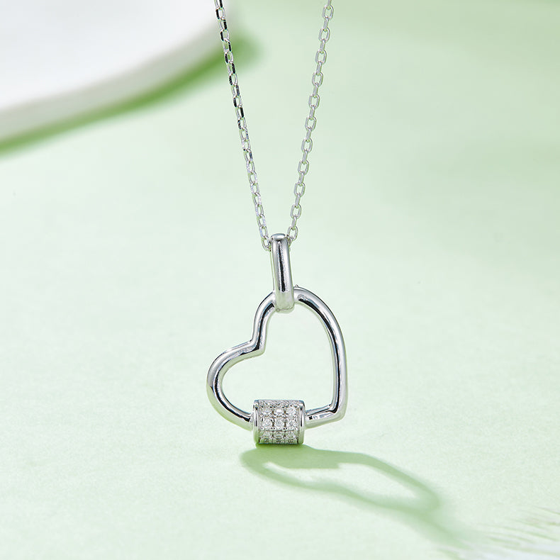 Moissanite 925 Sterling Silver Heart Shape Necklace - ClozArt