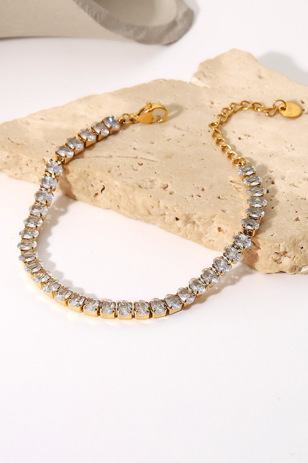 Inlaid Zircon 18K Gold Plated Bracelet - ClozArt