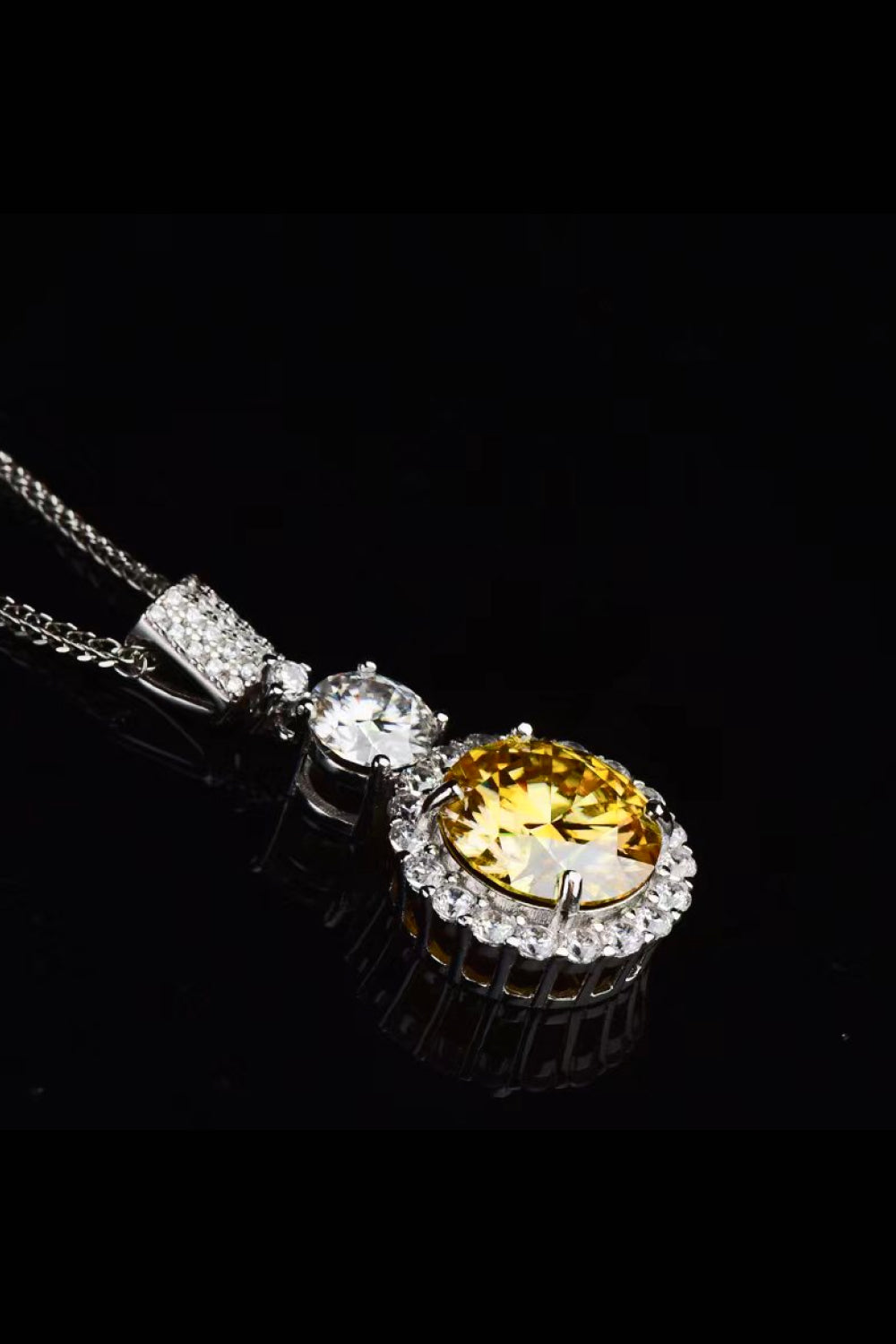 6 Carat Moissanite Pendant Necklace - ClozArt