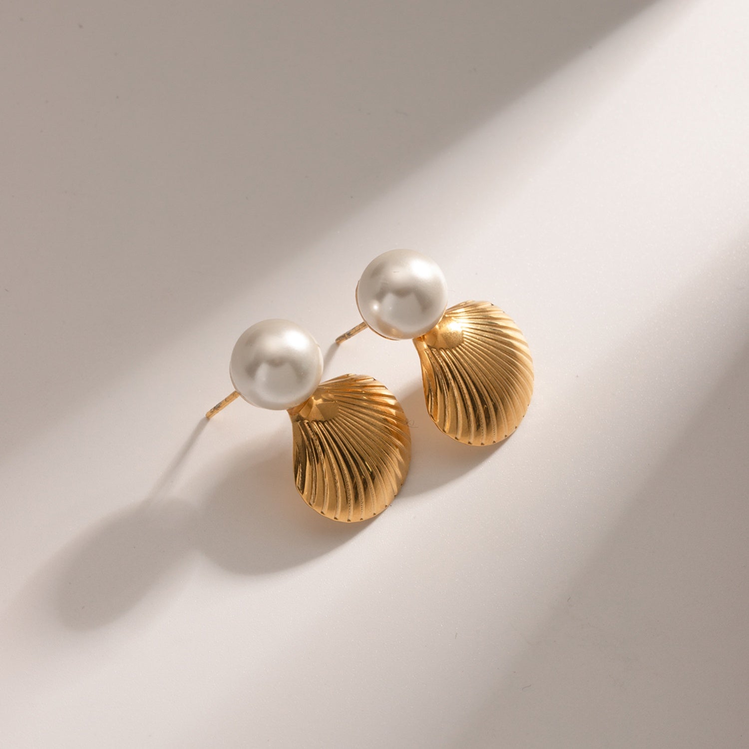 18K Gold-Plated Stainless Steel Shell Shape Earrings - ClozArt