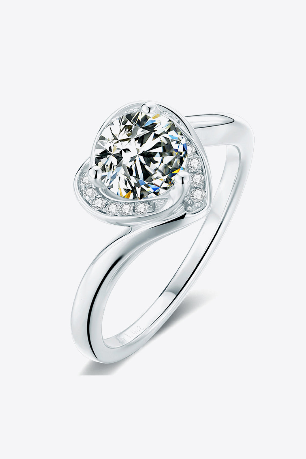 1 Carat Moissanite Heart Ring - ClozArt