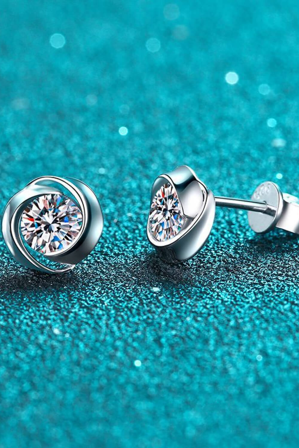 Feeling Fun Moissanite Stud Earrings - ClozArt