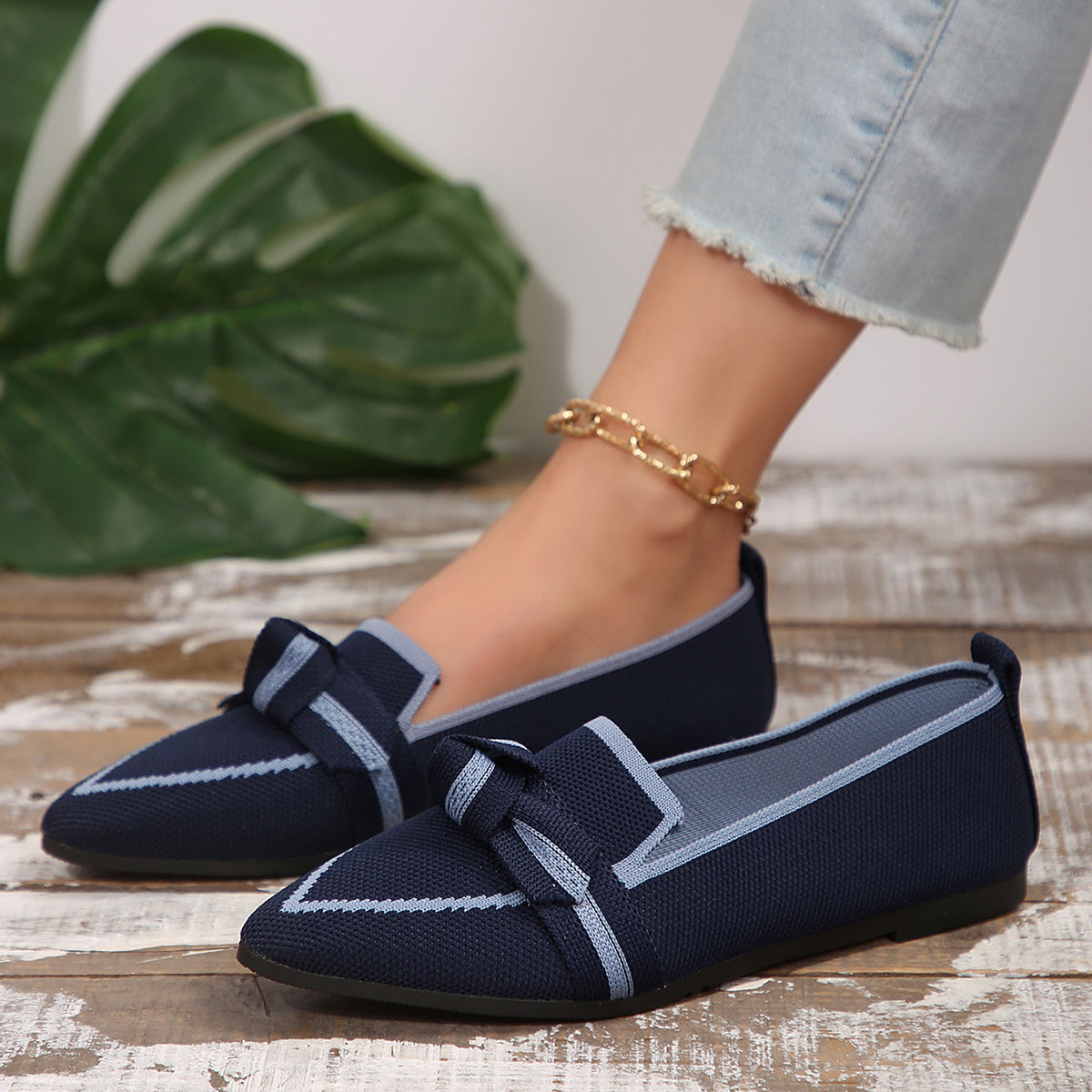 Bow Contrast Trim Point Toe Loafers - ClozArt