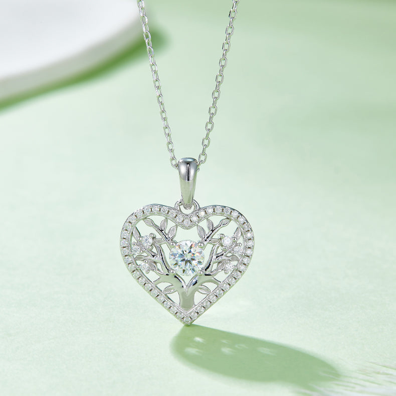 Moissanite 925 Sterling Silver Heart Shape Necklace - ClozArt