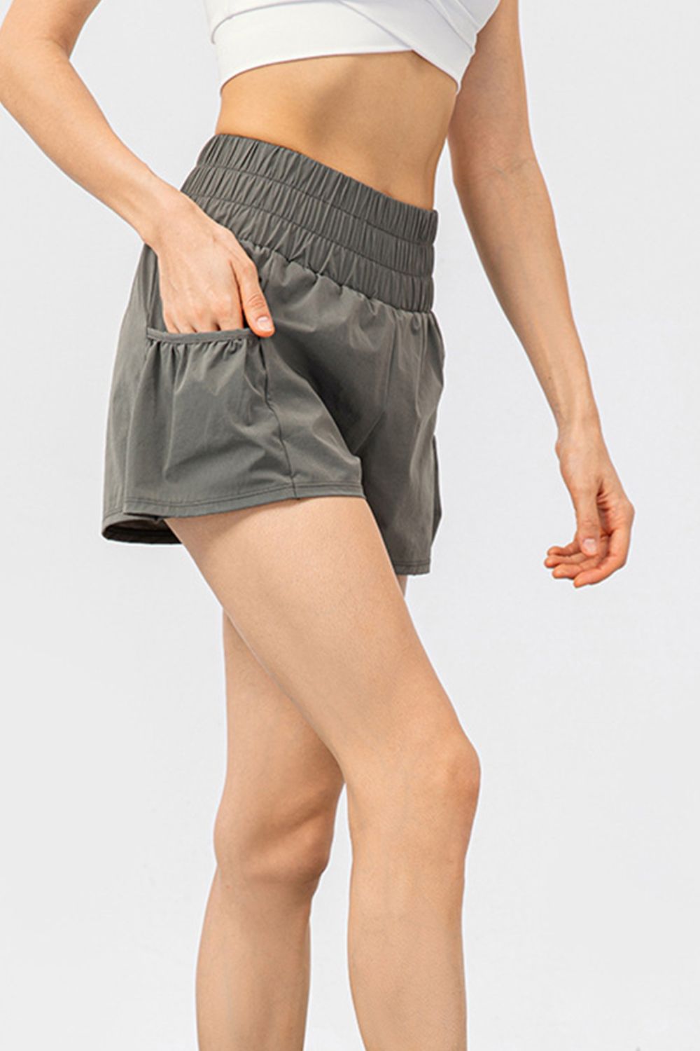 Elastic Waist Pocketed Active Shorts - ClozArt