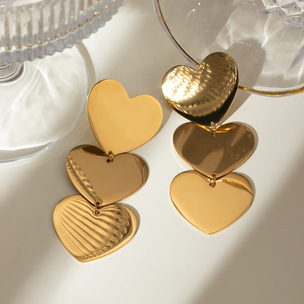 18K Gold-Plated Heart Earrings - ClozArt