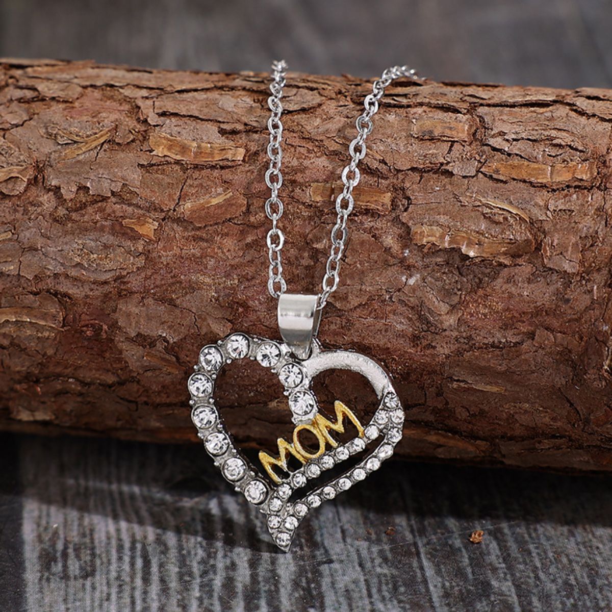 Alloy Inlaid Zircon Heart Pendant Necklace - ClozArt