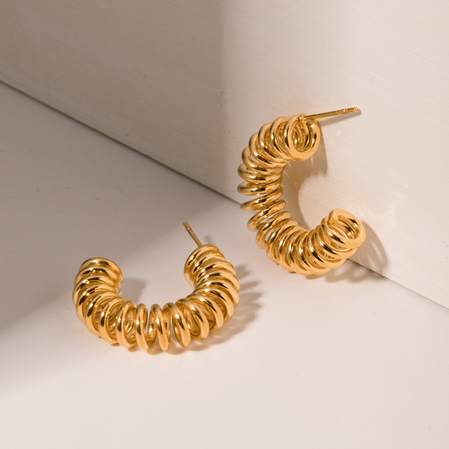 18K Gold-Plated Stainless Steel C-Hoop Earrings - ClozArt