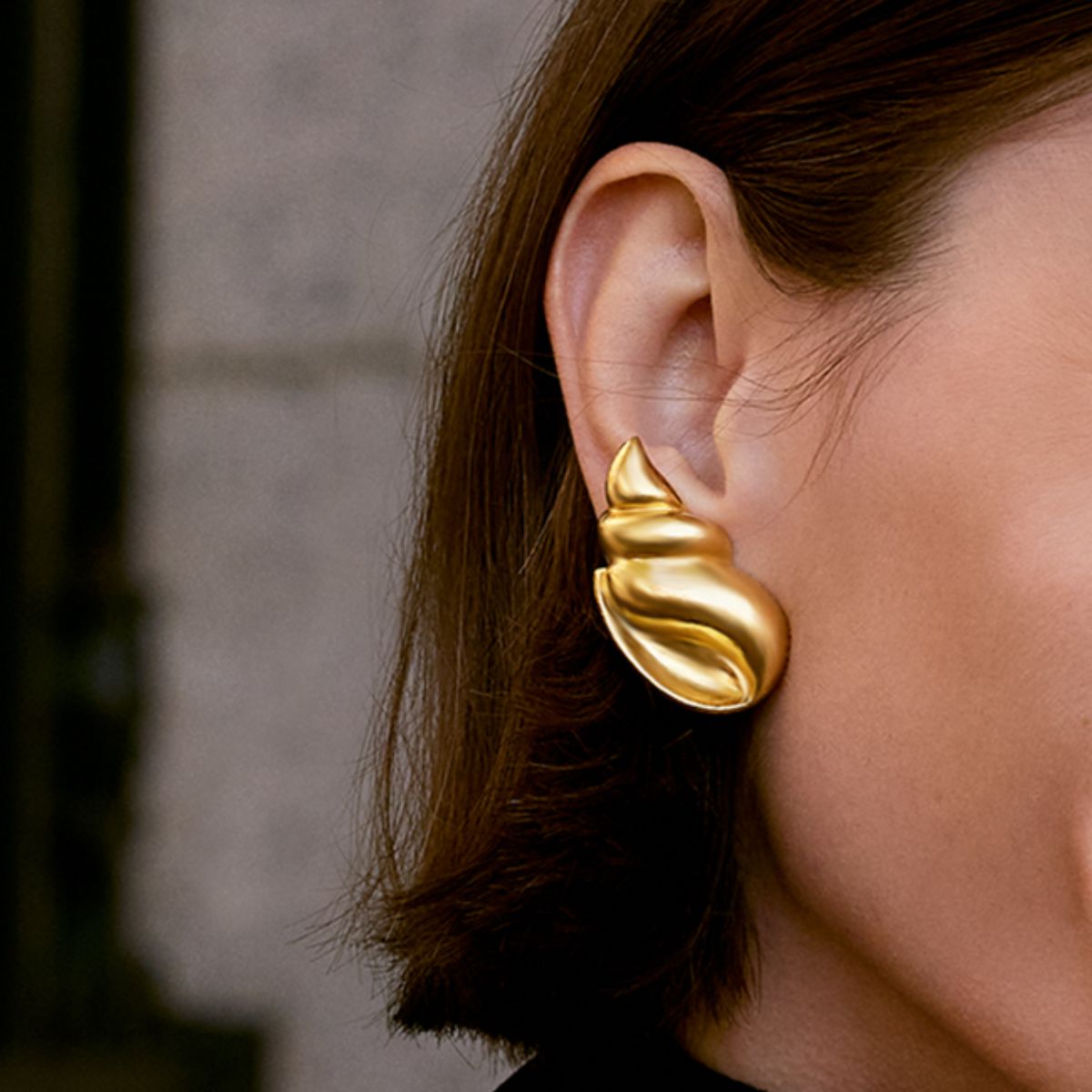 18K Gold-Plated Conch Earrings - ClozArt