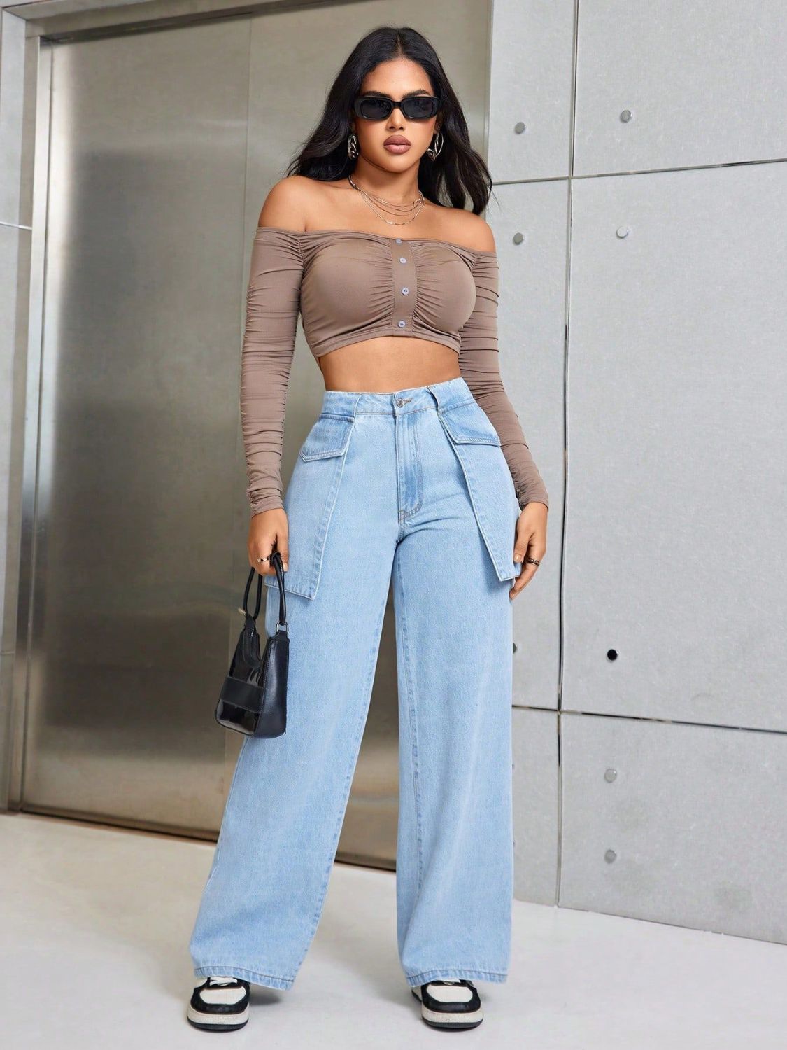 Wide Leg Jeans with Pockets