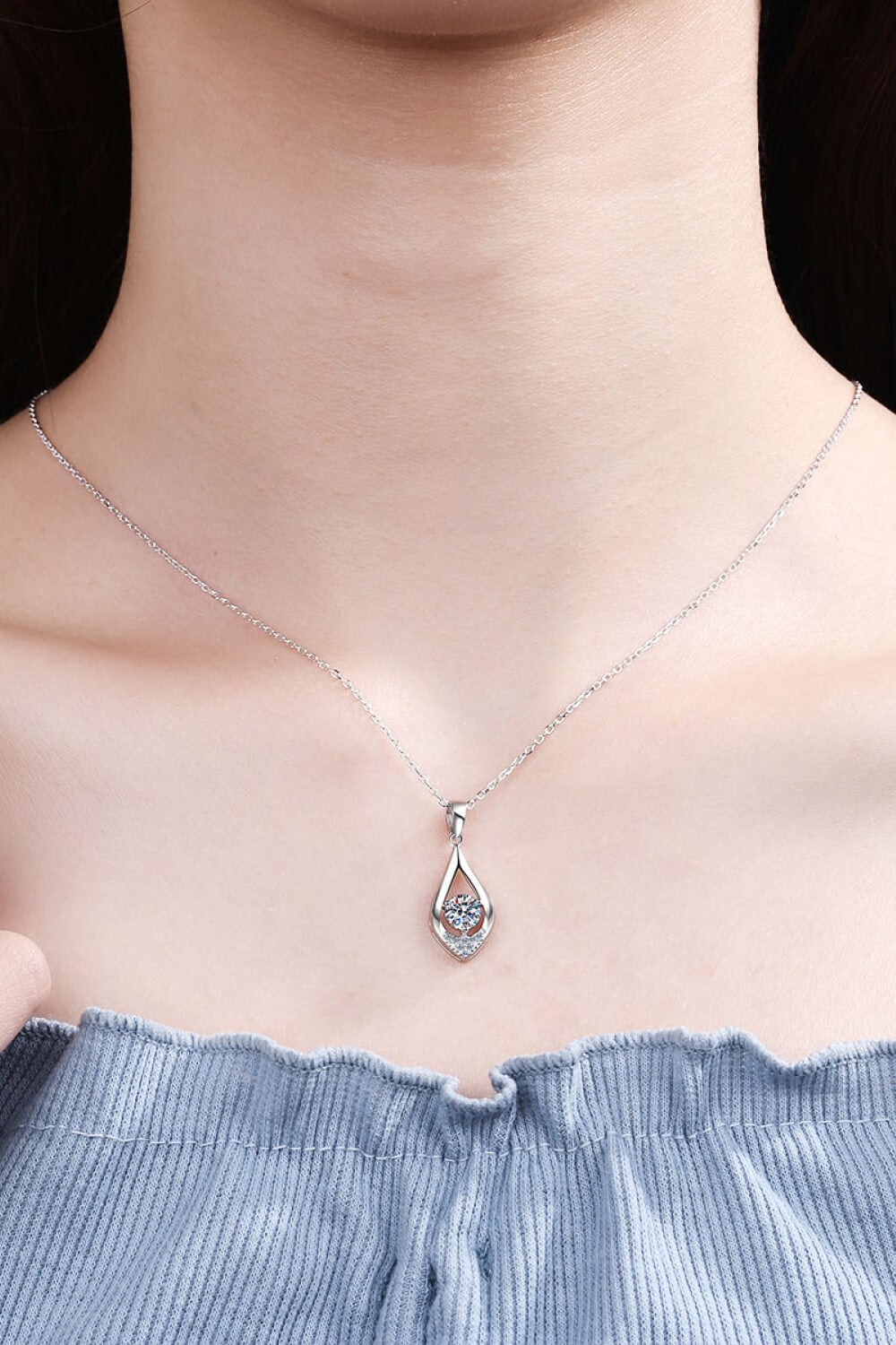 Glamorous Always Moissanite Pendant Necklace - ClozArt