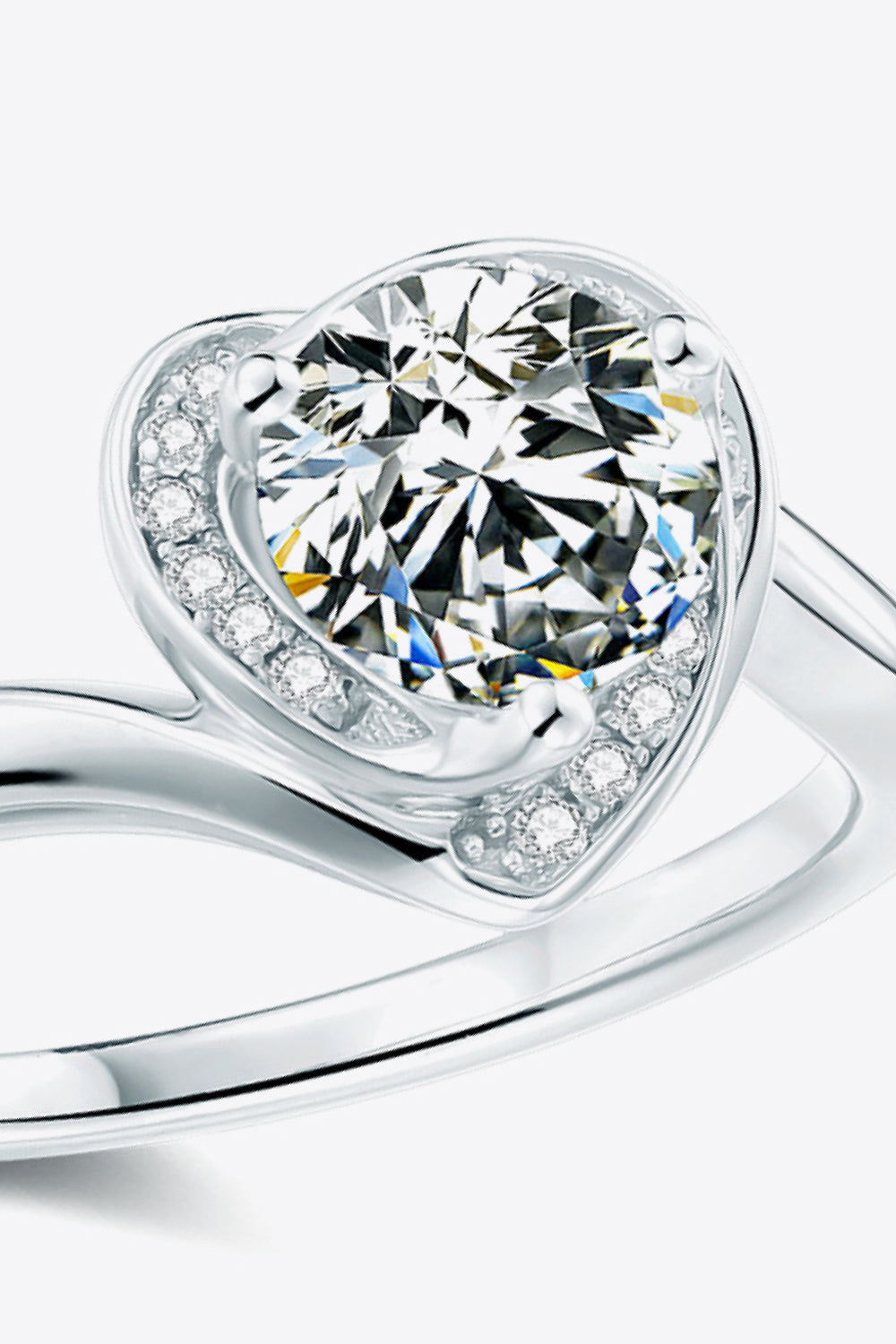 1 Carat Moissanite Heart Ring - ClozArt