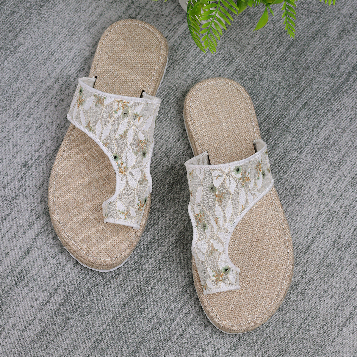 Flower Toe Post Flat Sandals - ClozArt