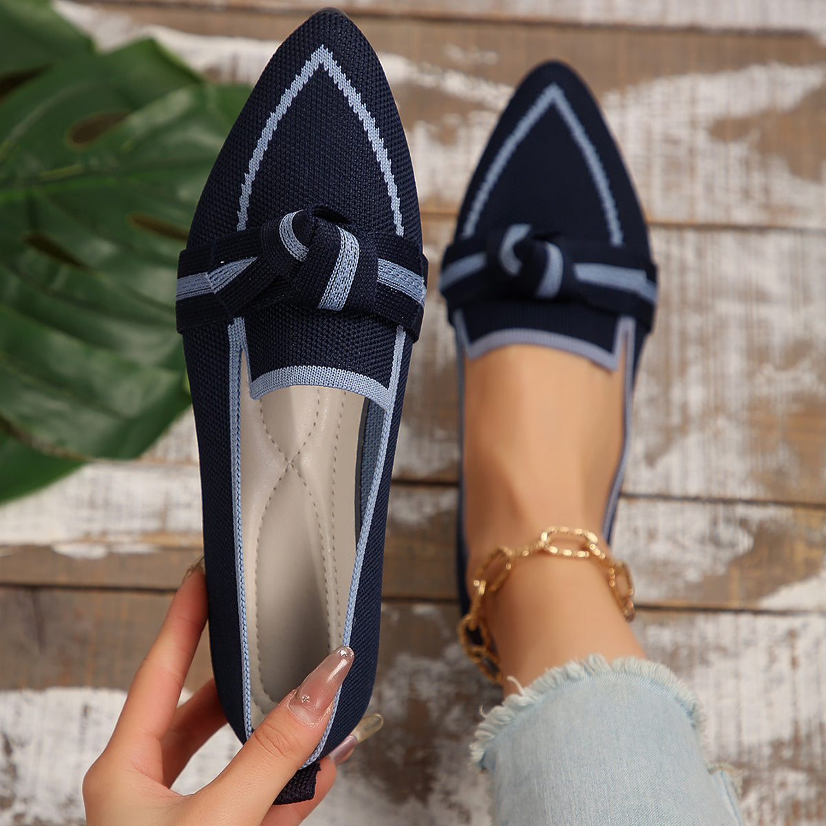 Bow Contrast Trim Point Toe Loafers - ClozArt