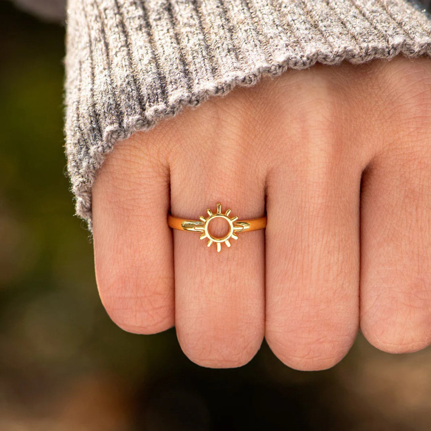 Sun Shape 18K Gold-Plated Ring - ClozArt