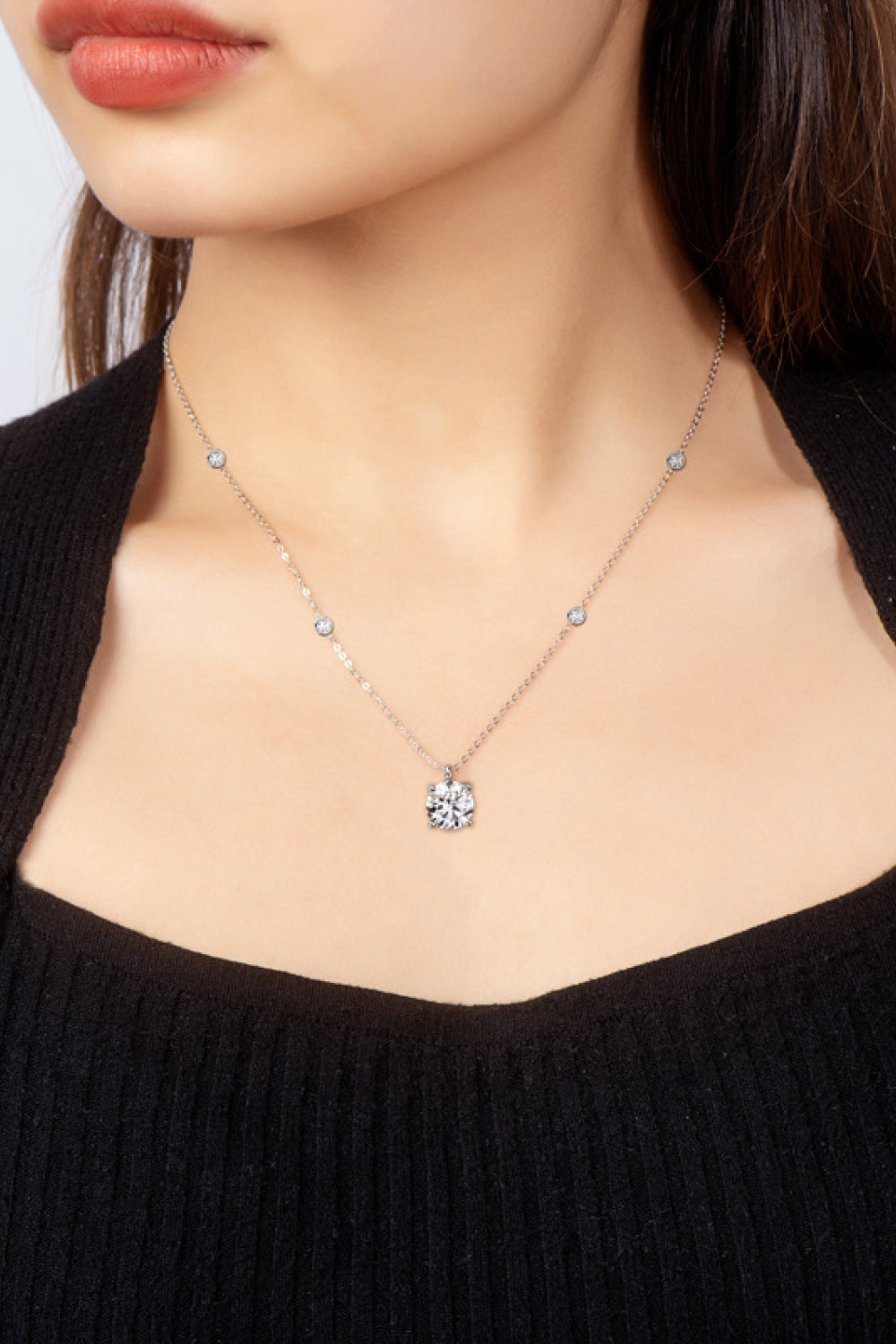 2 Carat Moissanite 4-Prong 925 Sterling Silver Necklace - ClozArt