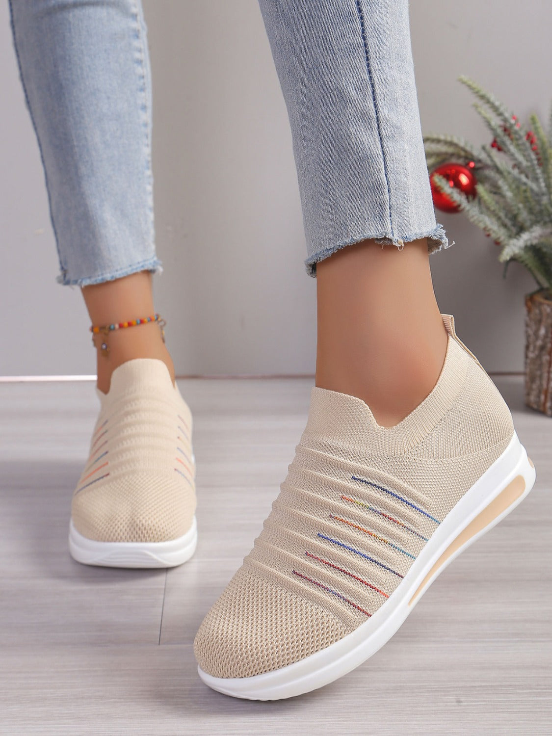 Breathable Mesh Wedge Sneakers - ClozArt