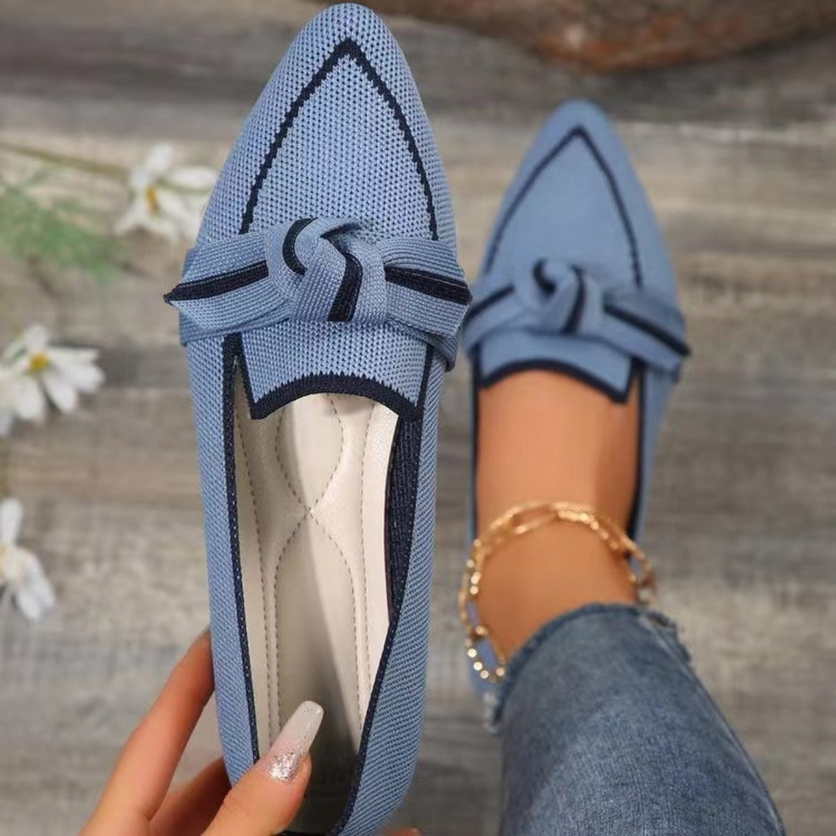 Bow Contrast Trim Point Toe Loafers - ClozArt