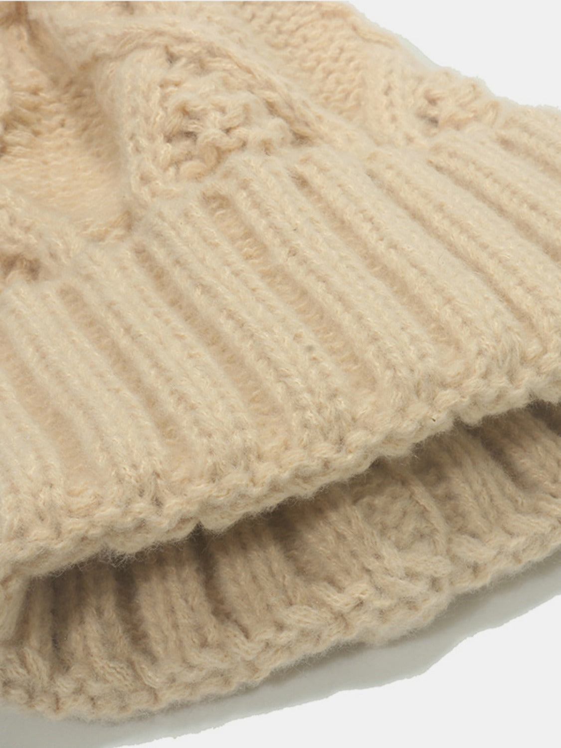 Roll Rim Cable-Knit Hat - ClozArt