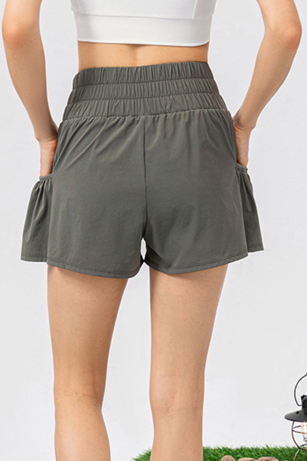 Elastic Waist Pocketed Active Shorts - ClozArt