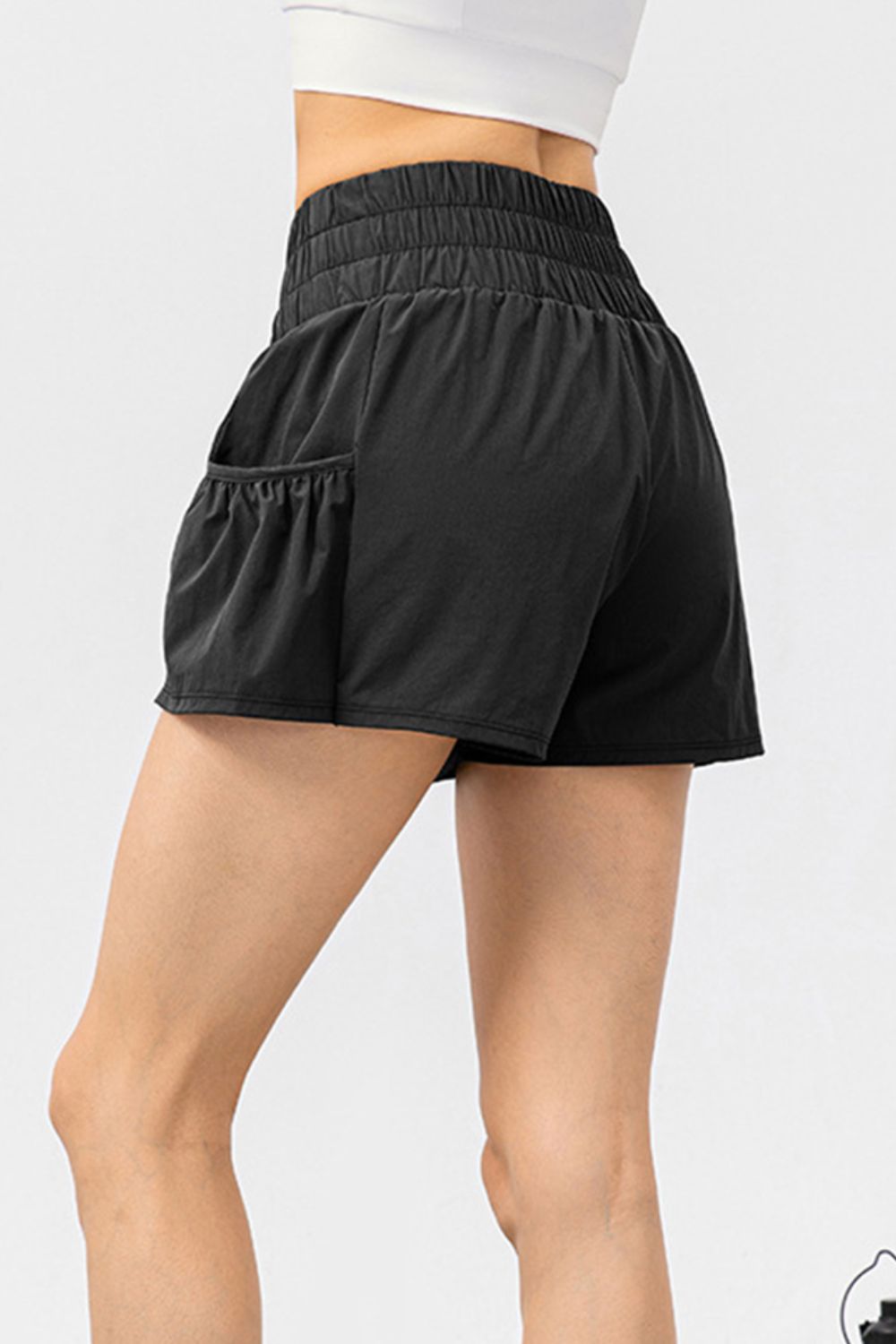 Elastic Waist Pocketed Active Shorts - ClozArt