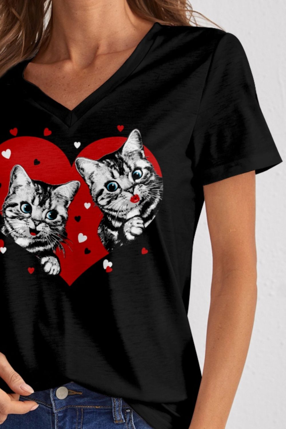 FAM-FAM Cat V-Neck Short Sleeve T-Shirt