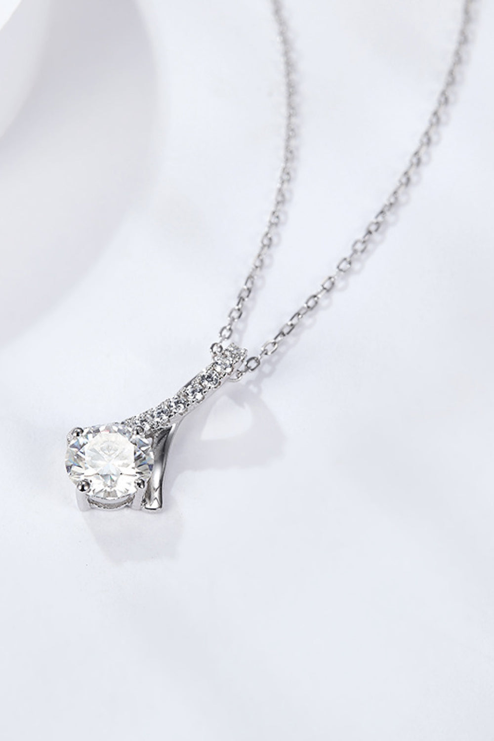 Special Occasion 1 Carat Moissanite Pendant Necklace - ClozArt