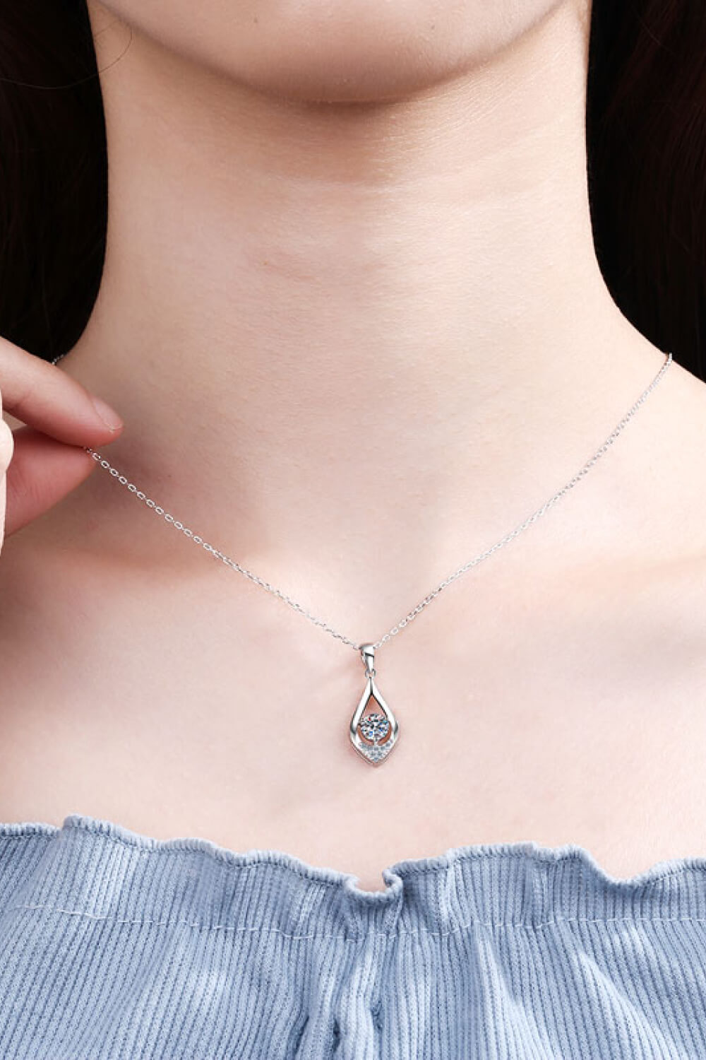 Glamorous Always Moissanite Pendant Necklace - ClozArt