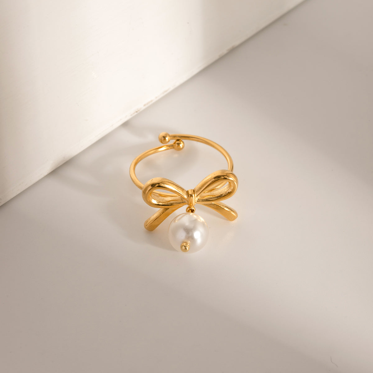 Stainless Steel Pearl Bow Ring - ClozArt