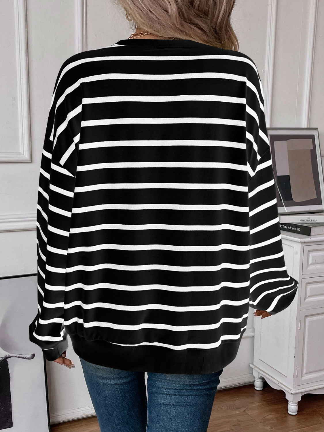 Lovelet Striped Round Neck Long Sleeve Sweatshirt