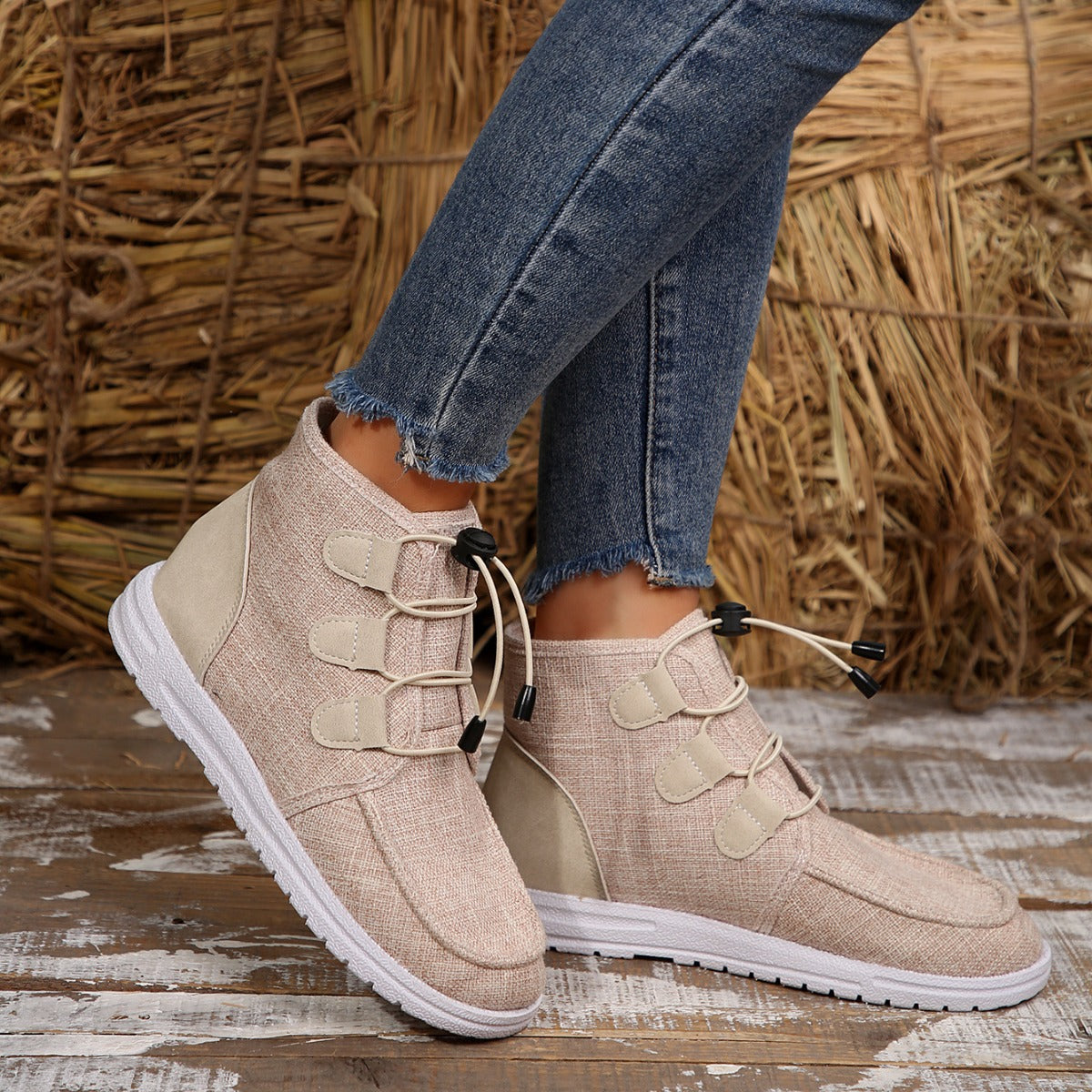 Lace-Up Round Toe Flat Sneakers - ClozArt