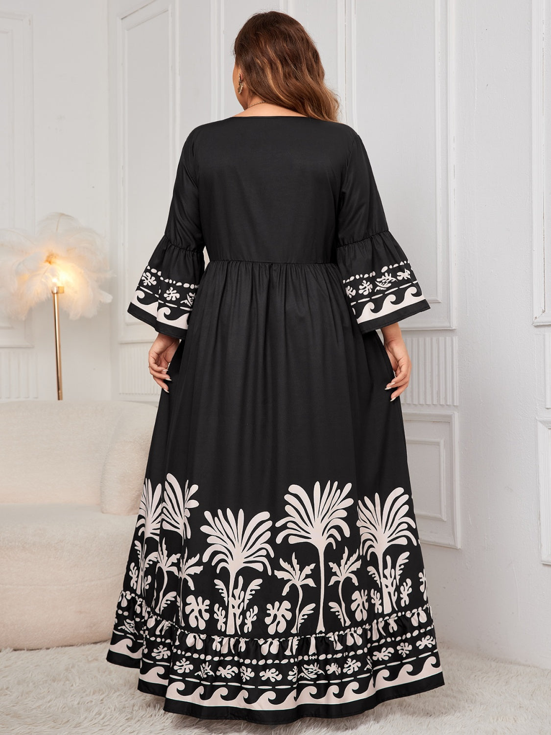 Honey Plus Size Printed V-Neck Long Sleeve Maxi Dress - ClozArt