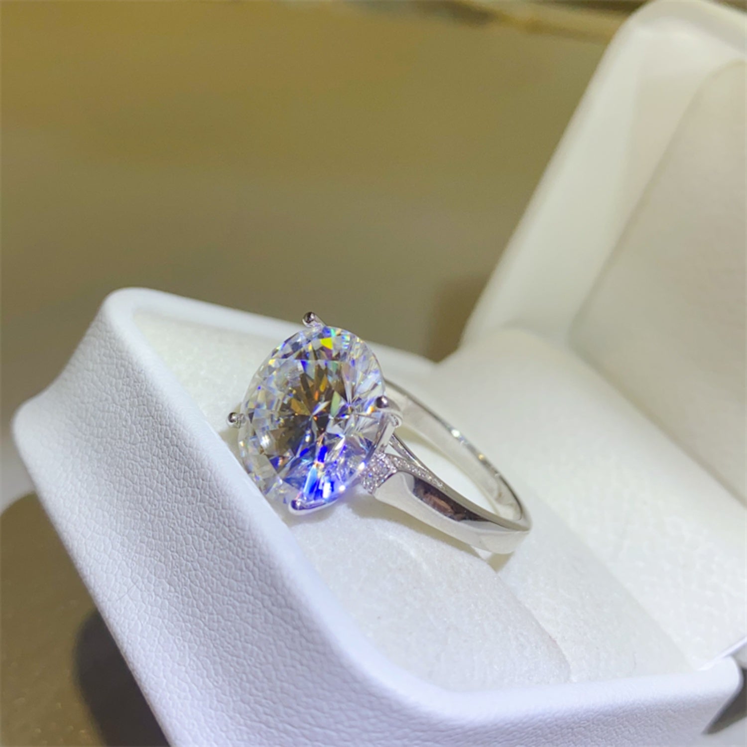 10 Carat Moissanite 925 Sterling Silver Ring - ClozArt