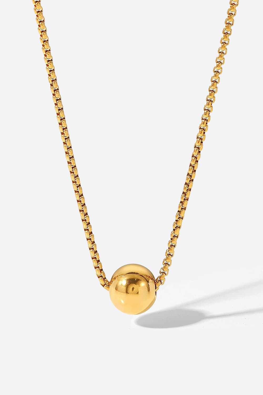 18K Gold-Plated Round Shape Pendant Necklace - ClozArt