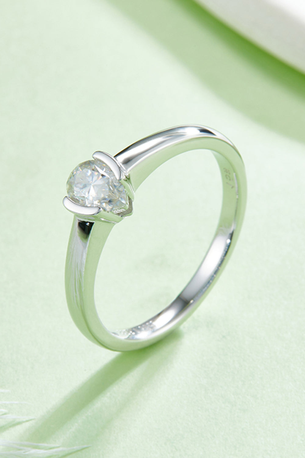 Moissanite 925 Sterling Silver Solitaire Ring - ClozArt